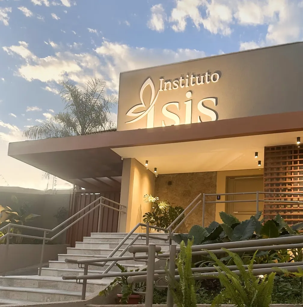 Fachada Instituto Isis